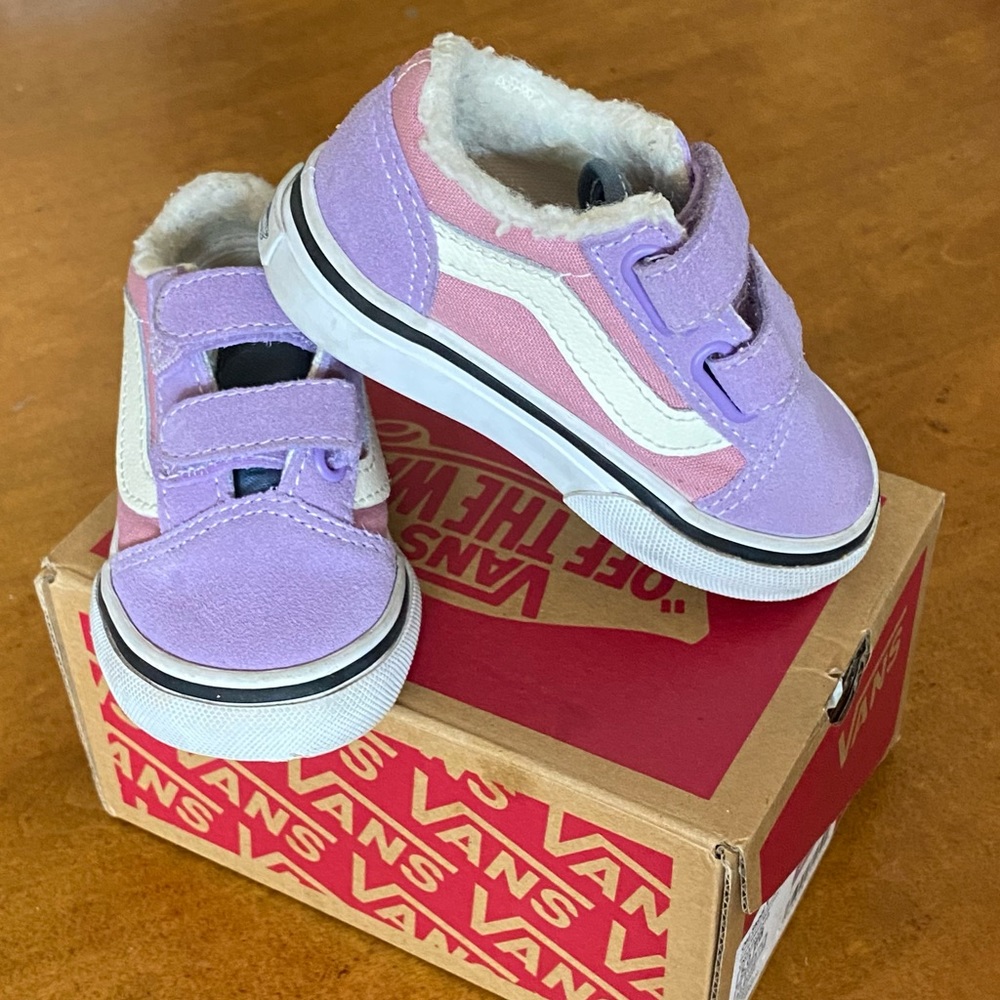 VANS Old Skool V suede/Sherpa pink and lavender toddler shoes